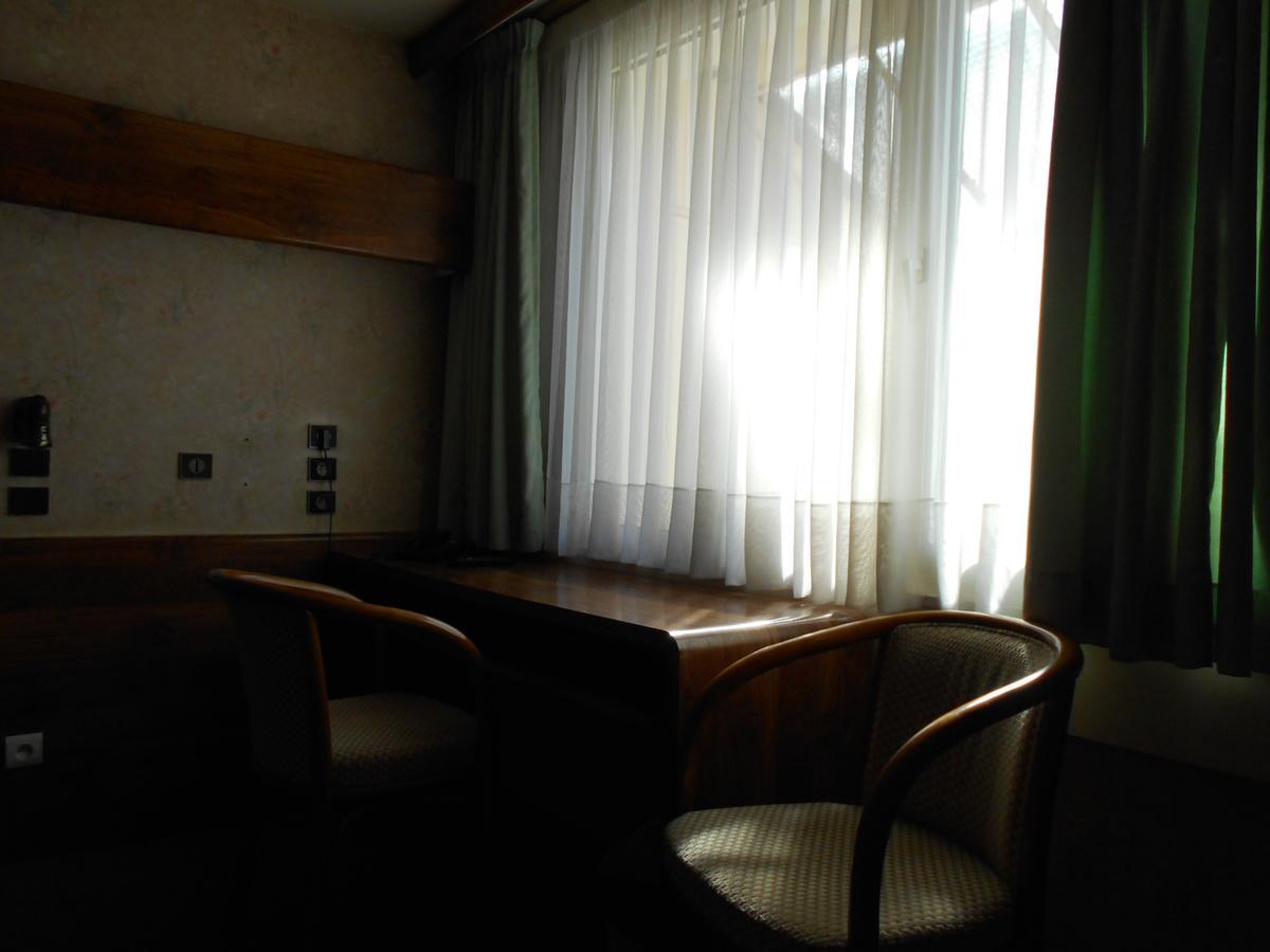Hotel Du Jura Audincourt Kültér fotó